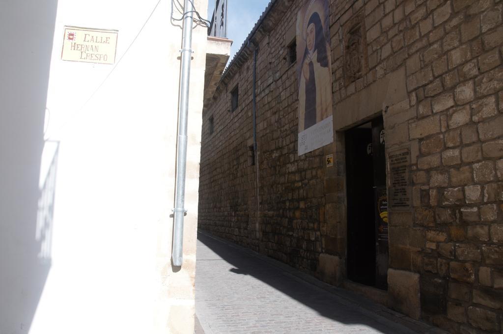 Arco de las Descalzas Úbeda Exterior foto